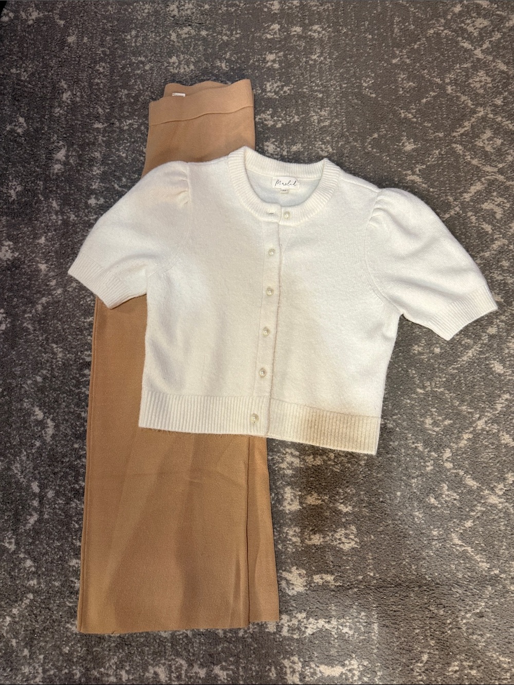 Marled White Short-Sleeve Button Cardigan with Camel Wide-Leg Pants
